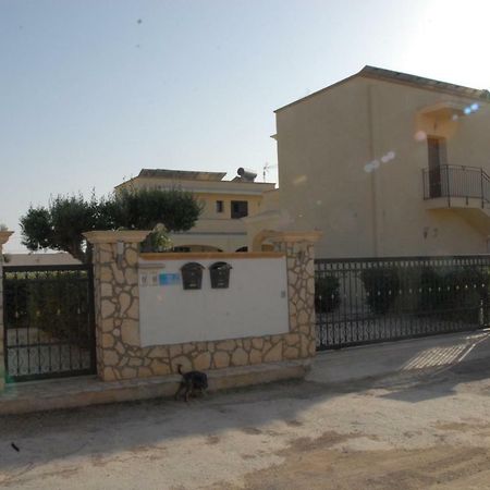 Oasi Tortuga Apartment Mazara del Vallo Bagian luar foto