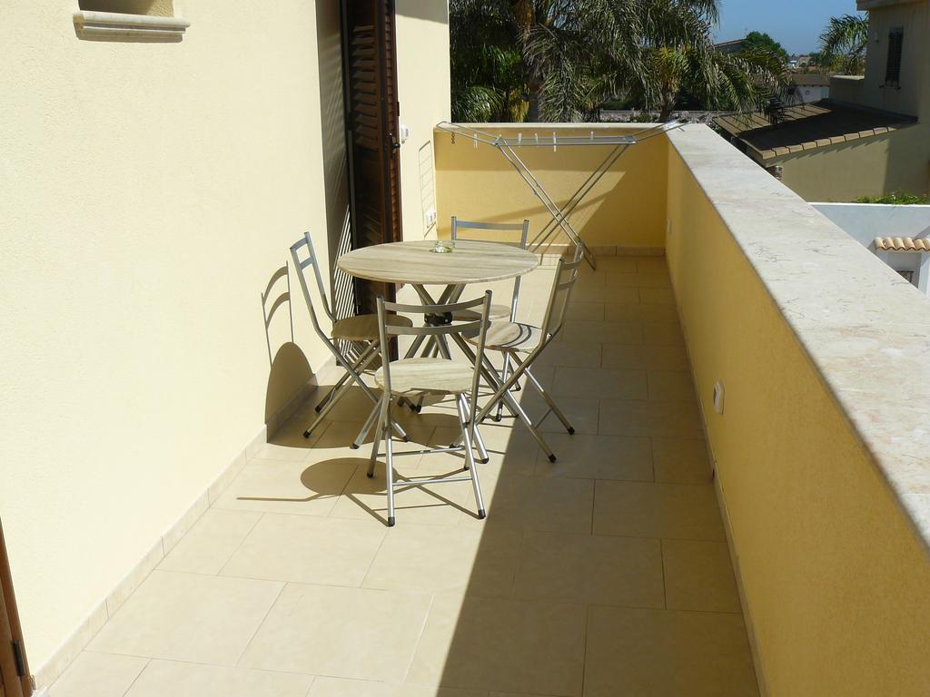 Oasi Tortuga Apartment Mazara del Vallo Bagian luar foto