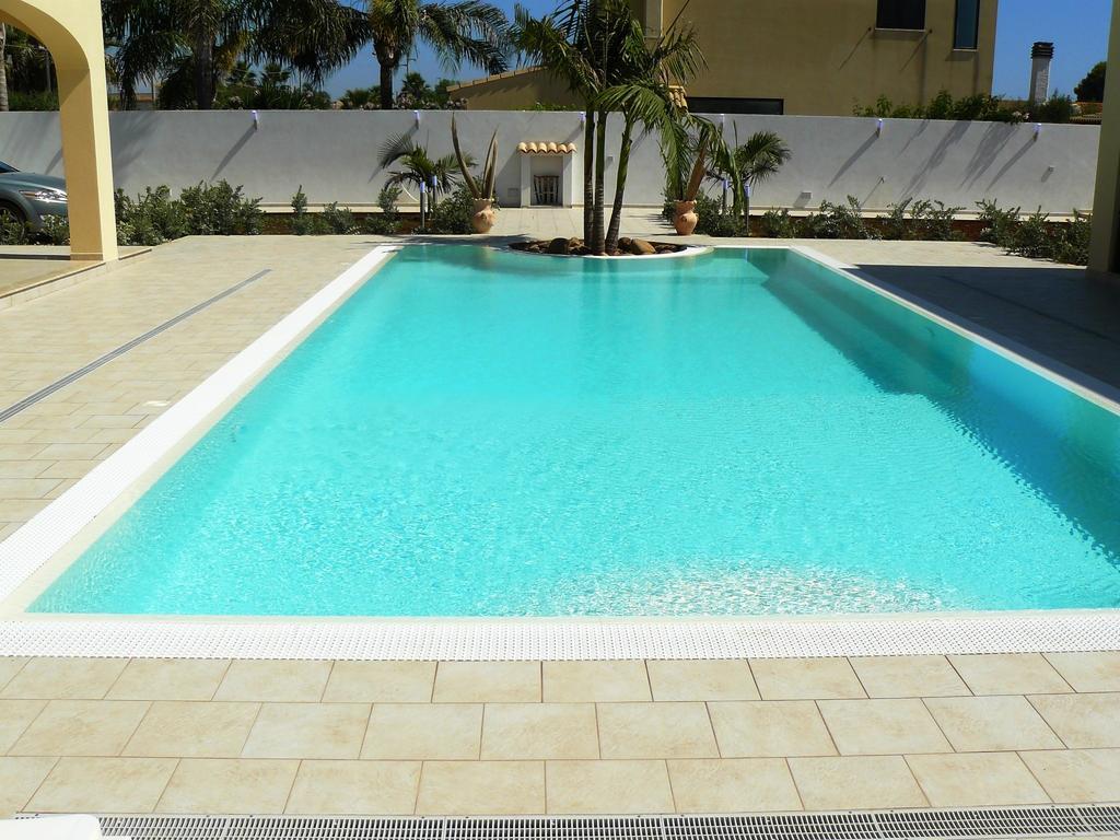 Oasi Tortuga Apartment Mazara del Vallo Bagian luar foto