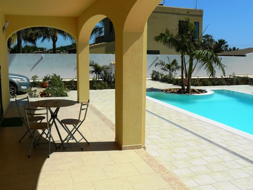 Oasi Tortuga Apartment Mazara del Vallo Bagian luar foto