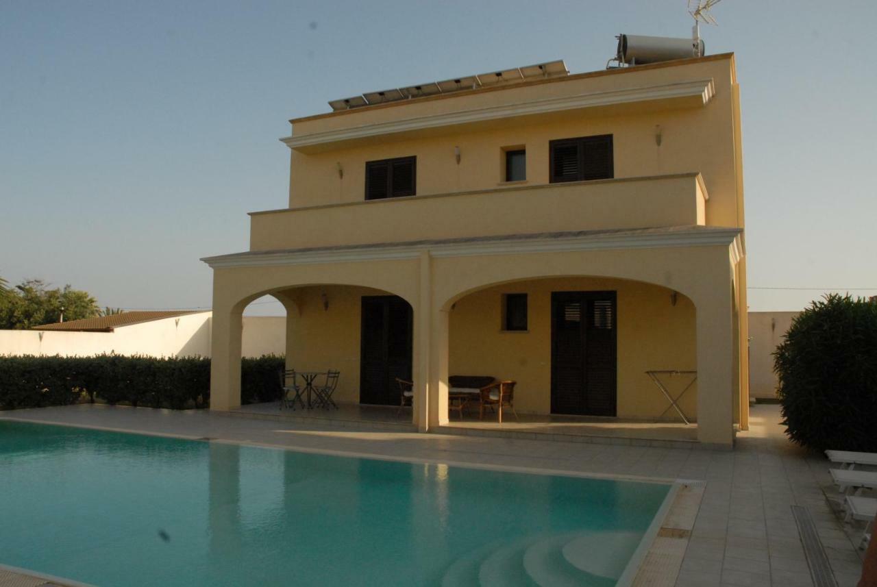 Oasi Tortuga Apartment Mazara del Vallo Bagian luar foto
